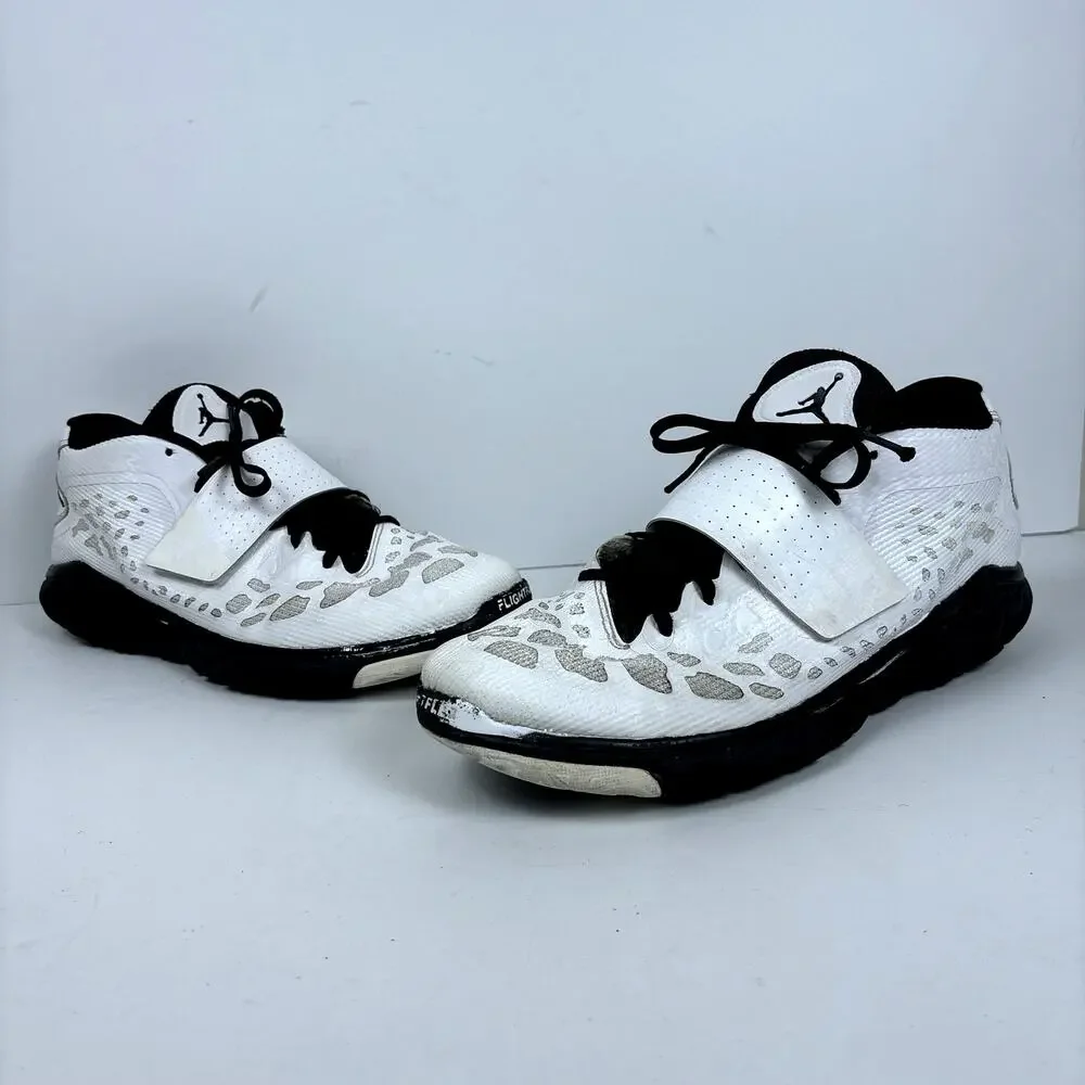 Nike Jordan Flight Flex Trainer 2 Mens size 11 White Black 768911-011